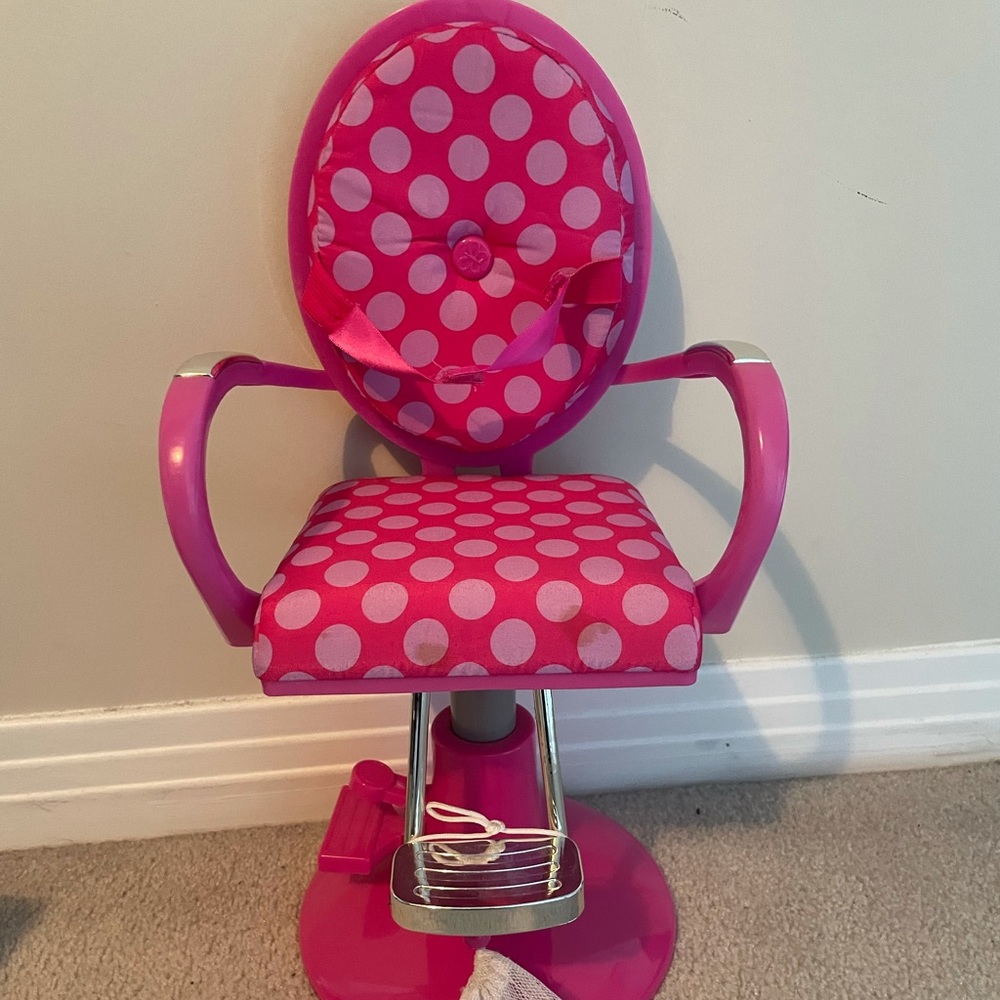 Doll Hairdresser Chair - Fits American Gir…